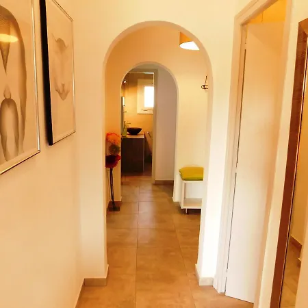 Santa Monica Apartment